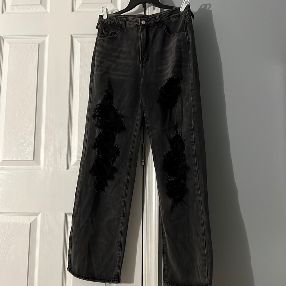 Black mom jeans